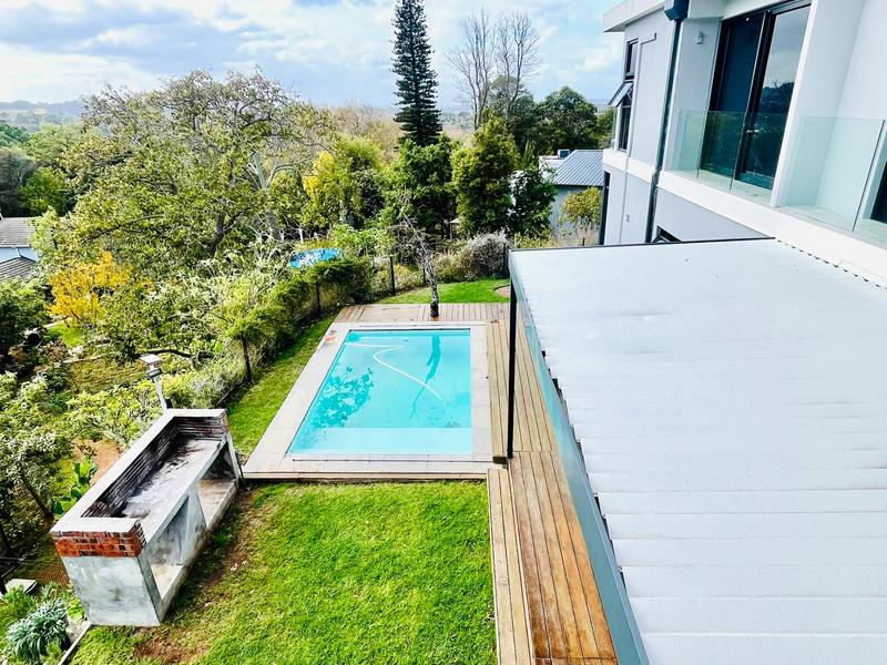 4 Bedroom Property for Sale in Constantia Western Cape
